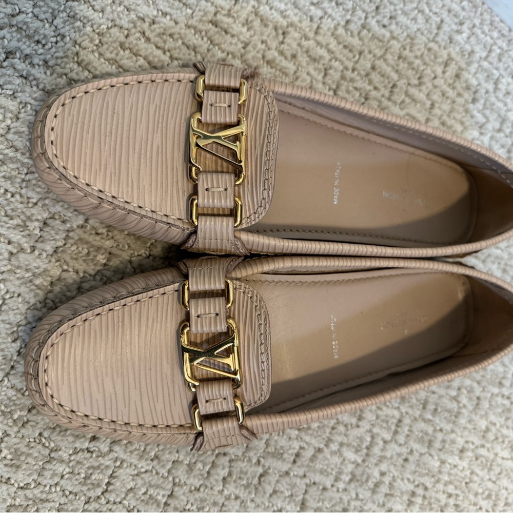 Louis Vuitton Beige Loafers with Gold Accent